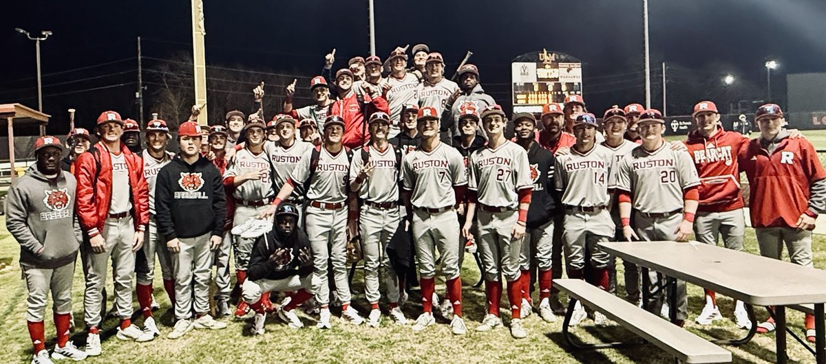 CATs are 1-0!! #seRve #GoCATs #FirmlyFounded