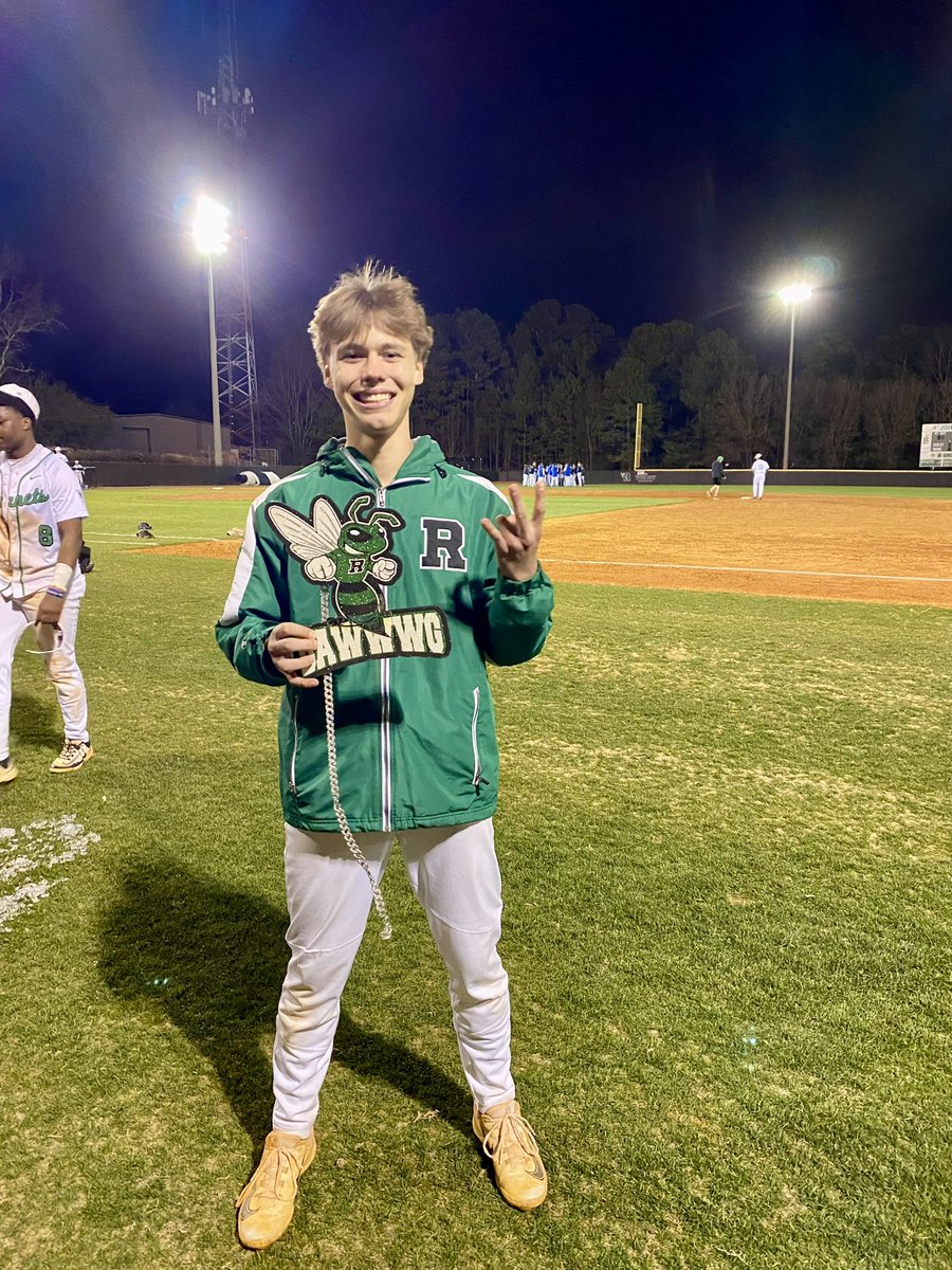 RoswellBaseball (@baseballroswell) on Twitter photo Nice Opening Day W!
The chain broke, But Dawwg of the game goes to Nick Bakke. Fantastic on the mound 4IP, 6Ks. 1 hit. Aucoin and Altman were 🔥 in relief.
Offense was led by <a href="/VanceManenti/">Vance Manenti</a> and Zamora with 2 hits each. <a href="/_treysmith1/">Trey Smith</a> <a href="/Grant9Cook/">Grant Cook</a> had hits and rbis. Go Hornets! Nice Opening Day W!
The chain broke, But Dawwg of the game goes to Nick Bakke. Fantastic on the mound 4IP, 6Ks. 1 hit. Aucoin and Altman were 🔥 in relief.
Offense was led by <a href="/VanceManenti/">Vance Manenti</a> and Zamora with 2 hits each. <a href="/_treysmith1/">Trey Smith</a> <a href="/Grant9Cook/">Grant Cook</a> had hits and rbis. Go Hornets!