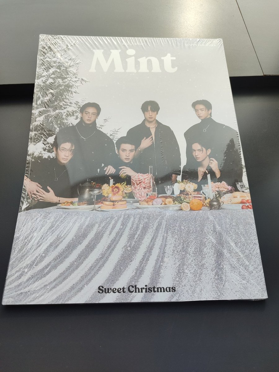MakeMacan's tweet photo. MINT MAGAZINE
#PerthXMintDebut
#KDPPE
#PerthTanapon https://t.co/9RRzNNI68r