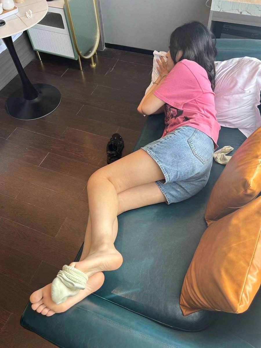 美足👣Lickable Feet tweet media
