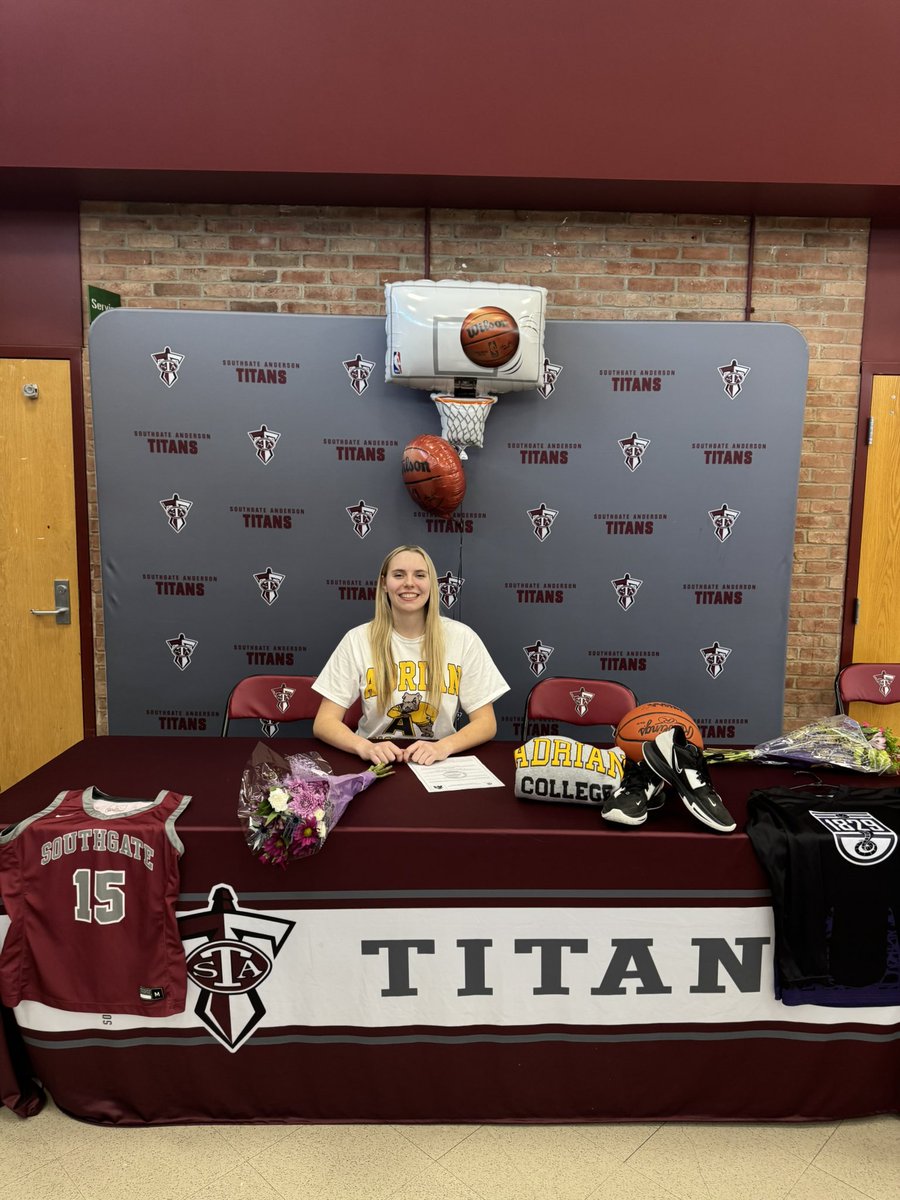 Jenna Hinzmann tweet media