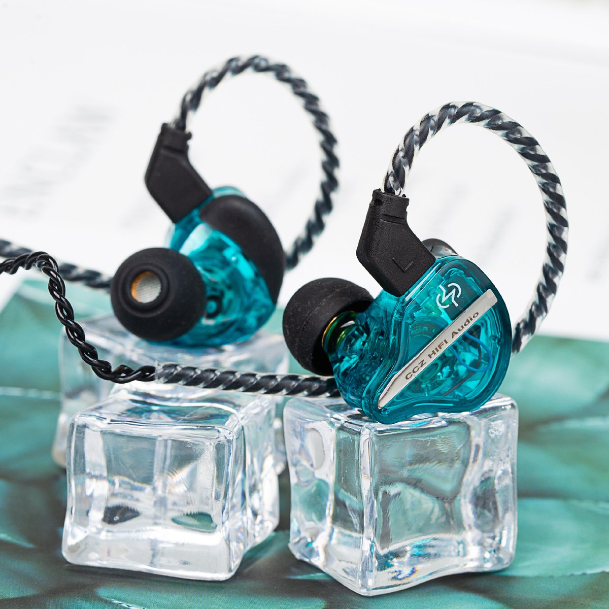 KeephifiO's tweet photo. 🔥CCZイヤホン🔥プレゼント企画💪

🎁賞品：CCZイヤホン：BC04PRO*1/BC04*1/DC01Pro*1/BC02*2
       5⃣名様に
🫶賞品は、抽選の結果順に授与されます。

応募資格：
👍@KeephifiOをフォロー
👍いいねとリポスト

⏰締め切り時間：2月21日（金曜日）

https://t.co/i2F59AnFTd https://t.co/6BjYEZr1UO