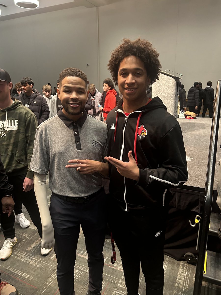 D. Mitchell (@dmitch034) on Twitter photo What an honor for Ando <a href="/ando_mitchell/">Anderson “Ando” Mitchell</a> to meet a motivational giant <a href="/inkyjohnson/">Inky Johnson</a>! I've been sending his videos to Ando for years and use them myself as inspiration. His ability to share his journey of pain, perseverance and triumph is unparalleled💪🏽🙏🏾 What an honor for Ando <a href="/ando_mitchell/">Anderson “Ando” Mitchell</a> to meet a motivational giant <a href="/inkyjohnson/">Inky Johnson</a>! I've been sending his videos to Ando for years and use them myself as inspiration. His ability to share his journey of pain, perseverance and triumph is unparalleled💪🏽🙏🏾