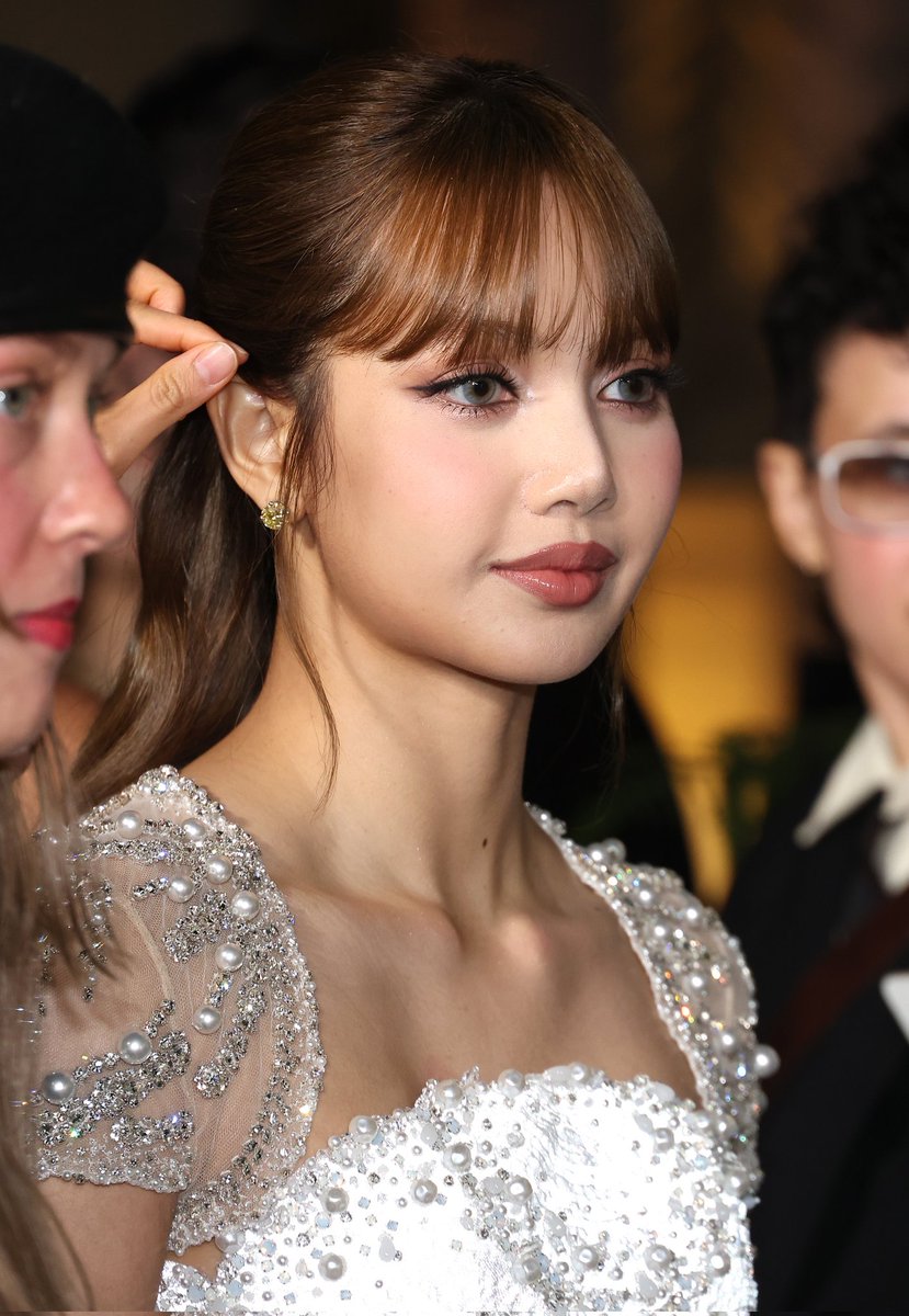 Itsmeyada's tweet image. โคตรจะภูมิใจไปกับคุณเค้าเลย ♡
นักแสดงลลิษา มโนบาล ทำถึงทำจึ้งทุกงานมากกก

LISA AT TWL PREMIERE #LalisaManobal 
#LISAxTheWhiteLotus #TheWhiteLotus