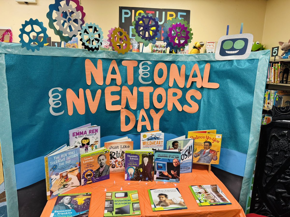 Librarygal05's tweet image. #NationalInventorsDay Lots of great books to share with our students. #schoollibrary #librarytechnician #Librariesmatter #NationalLibraryLoversMonth @LAUSDSup @LASchoolsEast