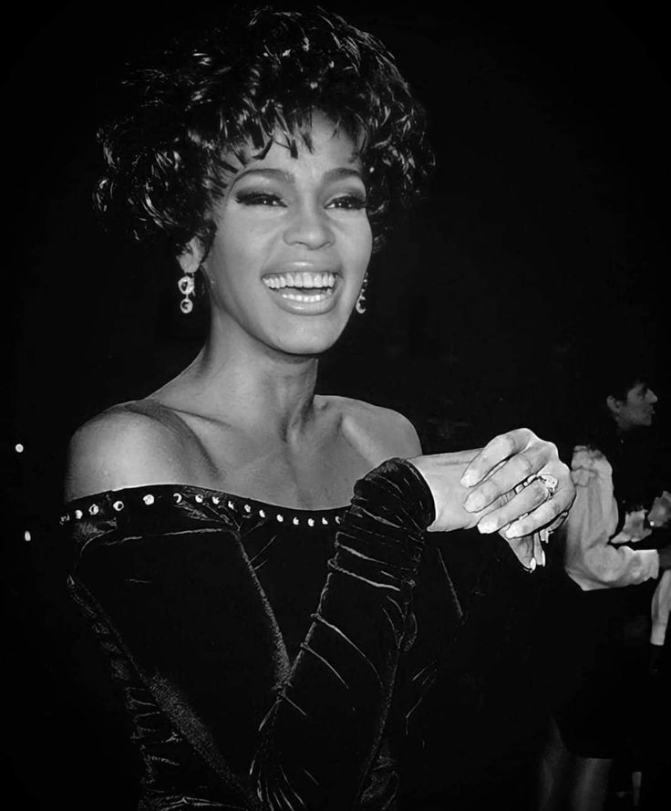 Whitney_Stan_'s tweet photo. Let's remember Whitney Houston, who tragically left us 13 years ago today... We'll never forget you Nippy! 🤍 https://t.co/VHHZ0oPJ1g