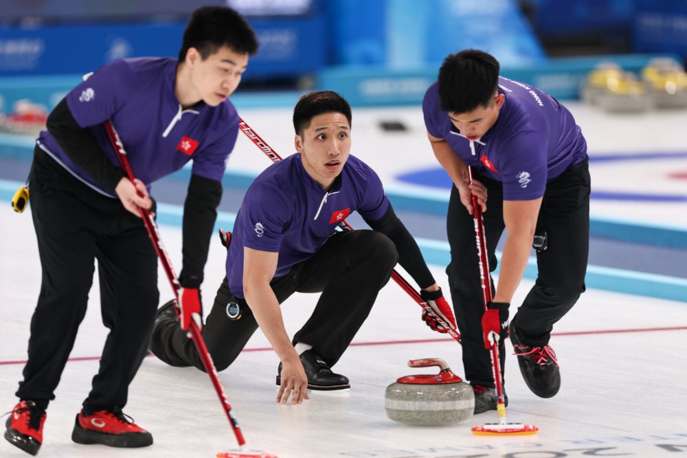 PDChinaHK's tweet photo. Hong Kong, China triumphed 7-3 over Japan in men's curling on Monday during the round robin of the 9th Asian Winter Games in Harbin, northeast China's Heilongjiang Province, finishing three points in the last end to a secure victory. https://t.co/45yPrRbTeP