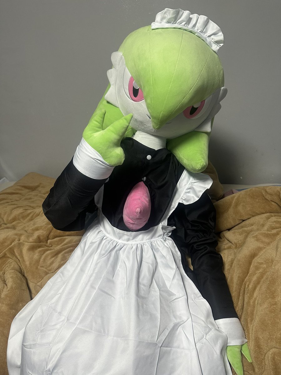 ShitpostRock's tweet image. “OMG GUYS THE GARDEVOIR PLUSHIE CAME OUT IN JAPAN, i bet those Japanese guys are gonna do some degenerate stuff”

Japanese guys: