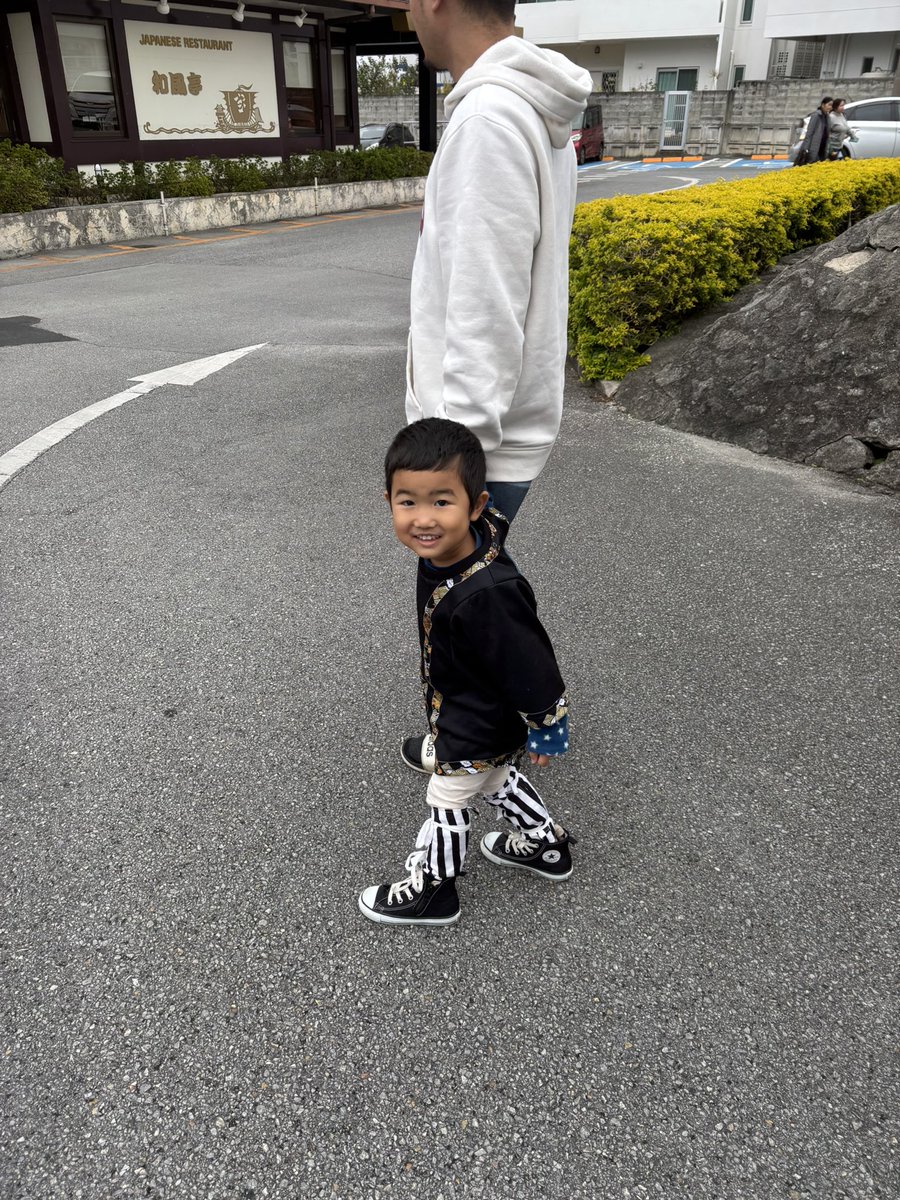Reyna0506's tweet photo. 長男も久しぶりの登場👦🌼 https://t.co/rr1evNz1qH