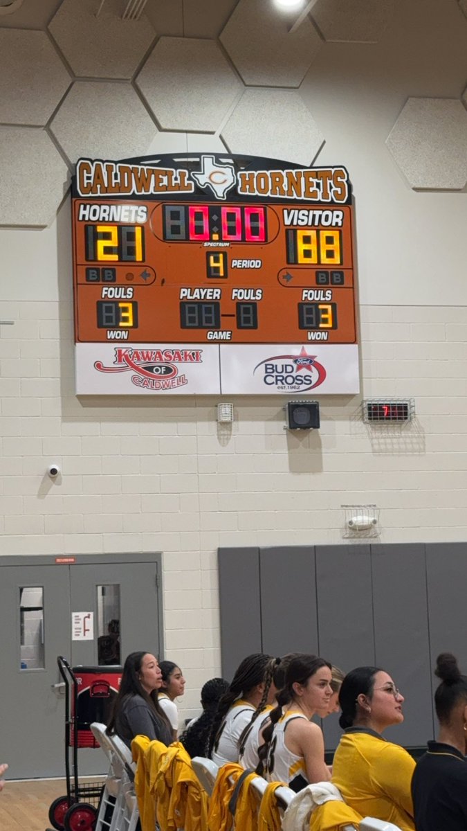 KatelinSul92579's tweet photo. Love this team! Love my people! #bidistrictchamps #everysecondcounts #grandparentsaretrulygrand https://t.co/v8chWjQBXU