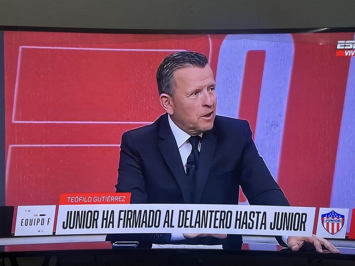 giovannihtx's tweet photo. @ESPNColombia @Ocordoba001 Así es, Junior firma a Teo hasta Junior 🤔 https://t.co/wFGyhJzxs0