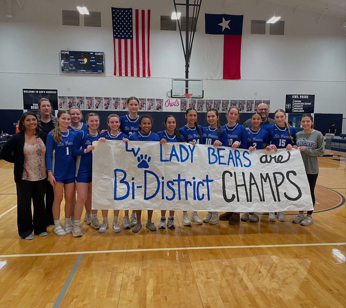 Lady Bears pick up the victory 61-26 over Uvalde. Moving on to round 2! <a href="/LaVerniaNews/">La Vernia News</a> <a href="/hinojosa_david/">David Hinojosa</a> <a href="/Nick_TXHSGBB/">Nick Alvarado (blue checkmark)</a>