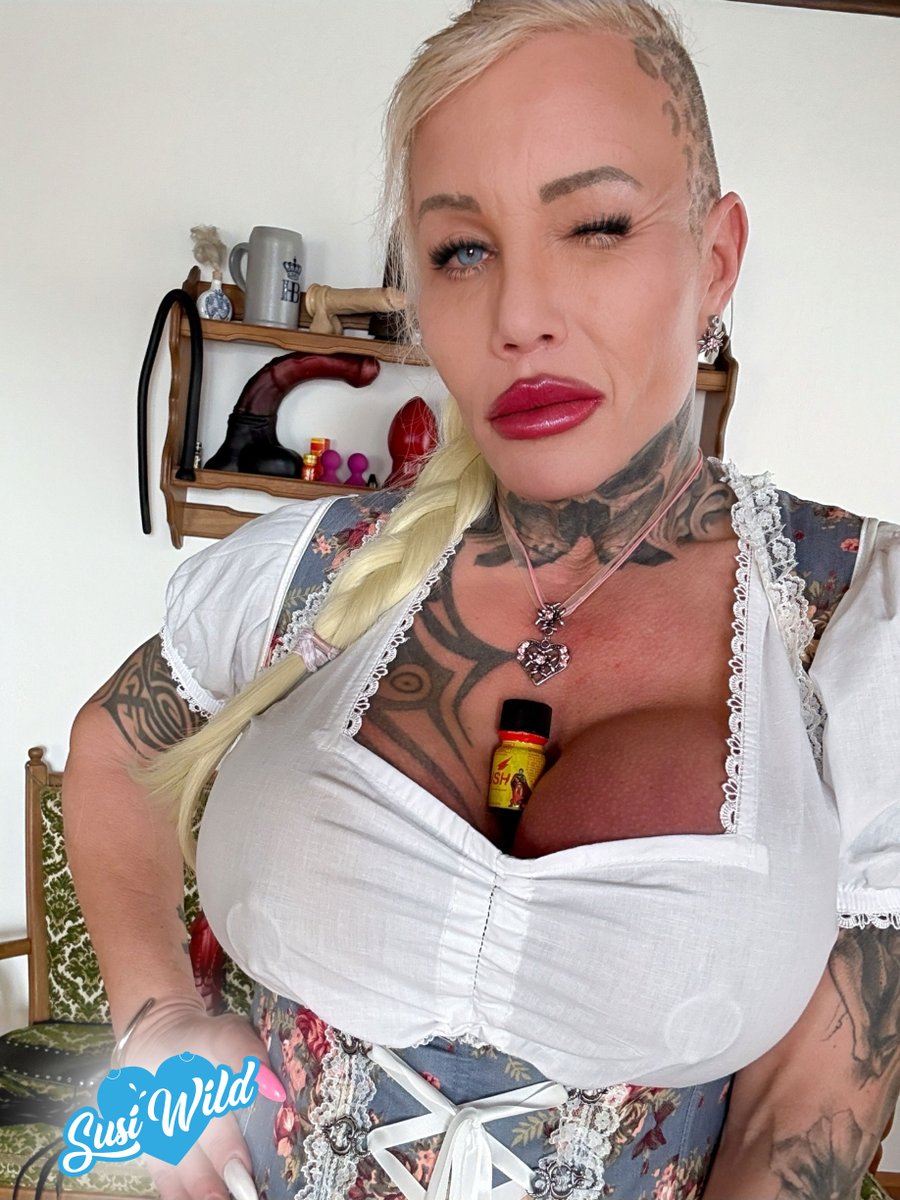susiwildxxl's tweet photo. Today I take the RUSH between my big bimbo tits and repost my favorit pic of the week from:
Genral of the Poppersarmy Flo2407
@flo2407_
#Poppers #Sniff #Gooner #Bigboobs #Bimbo #SusiWild #Nipplepiercing #Slut #Bigtits #Splendidlips