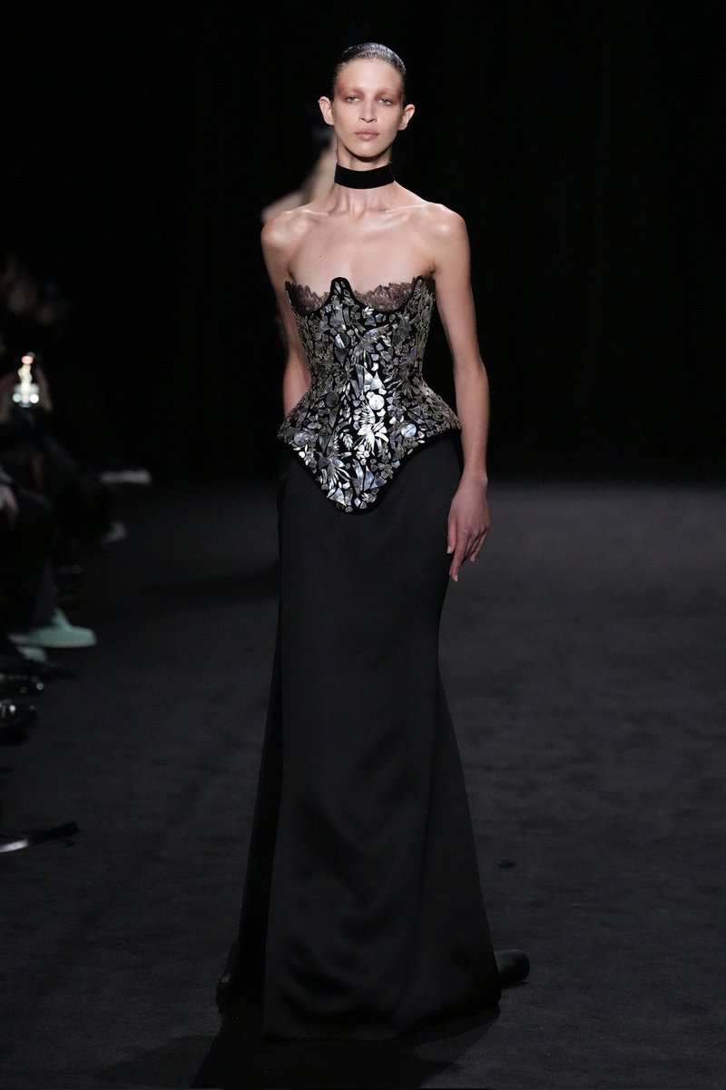 DvilCouture's tweet photo. Ashi Studio Spring Summer 2025 Couture Details https://t.co/9YZFJycrFG