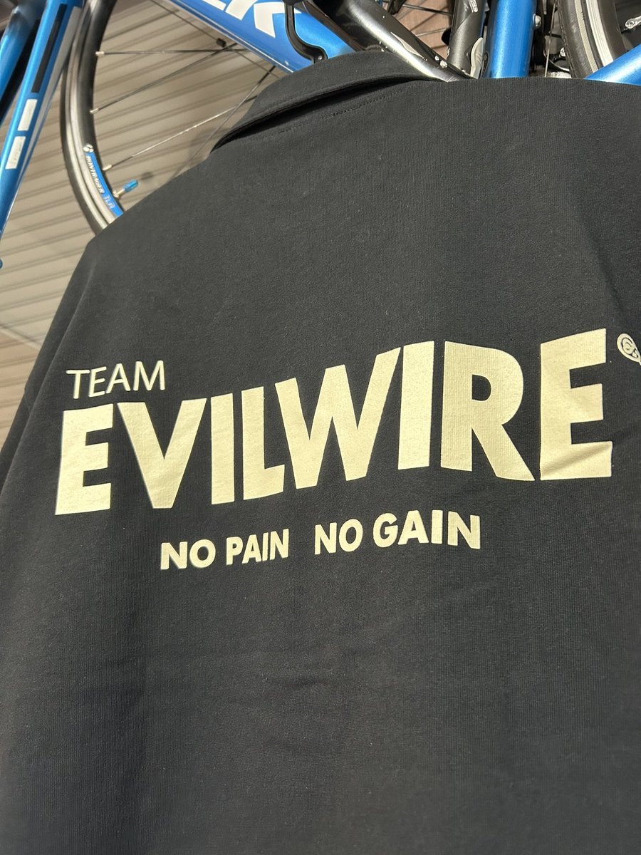 I2xWtc's tweet image. 春服にと購入🙏
少し大きいかなと思いましたが、下を絞って、肩をルーズに着たらサイズ感思ってた通り😆
最高です🫡
 #EVILWIRE