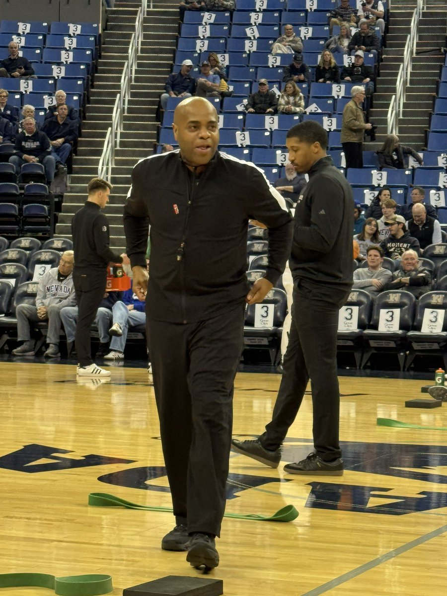 Turn on FS1 at 8 pm for some <a href="/highkneesref/">Jeffrey Anderson Fan Account</a> action during the Nevada vs. Fresno State game! Those knees will be getting high in Reno!