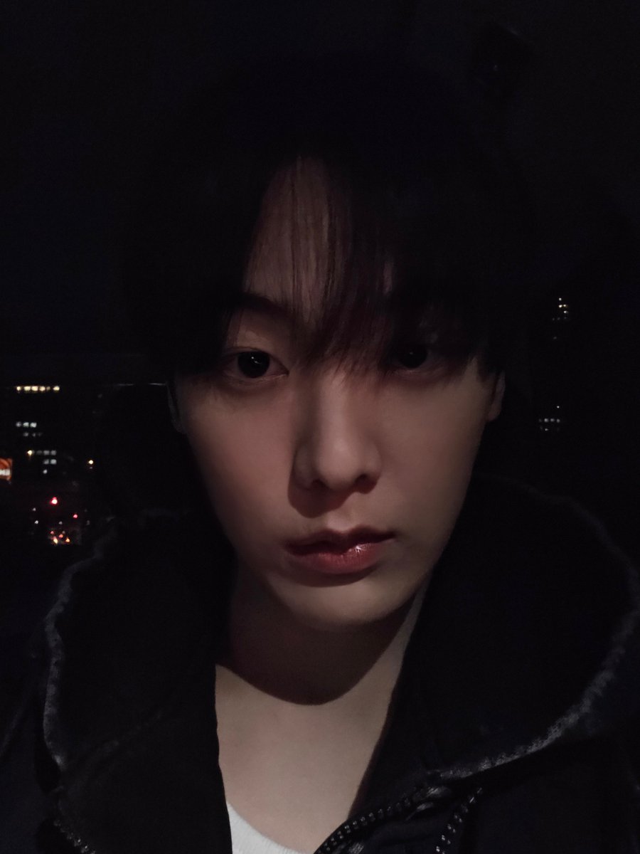 offclASTRO's tweet photo. 하로하 한국의 날씨는 어떤가요? 많이 춥다고들었는데 괜찮아요? 도쿄도 조금 쌀쌀해요~오늘은 도쿄 이벤트가 있는 날인데 재밌는 시간 보내고 올게요😊
밥 잘 챙겨 먹구 오늘도 하루도 파이팅💜 https://t.co/7u5Vg38r6W