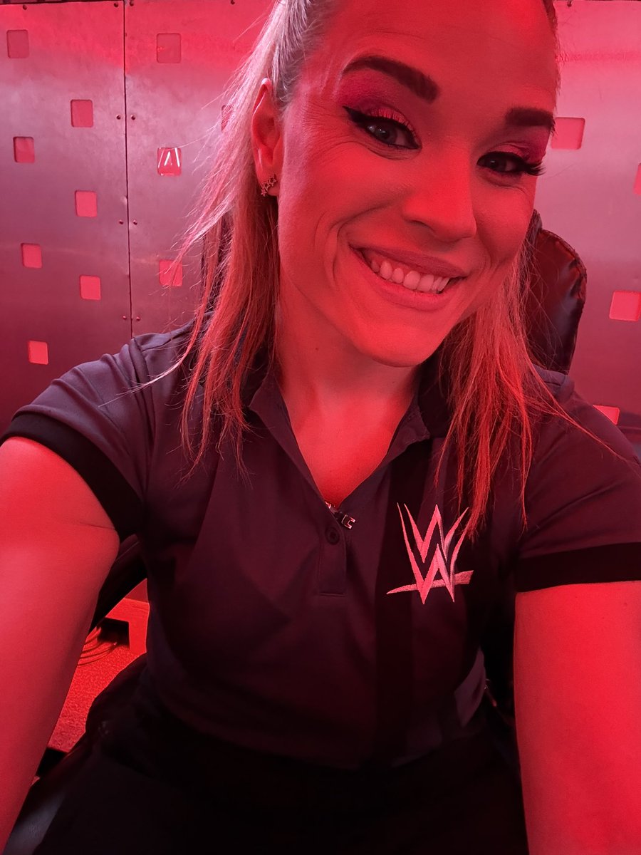 Jessika Carr tweet media