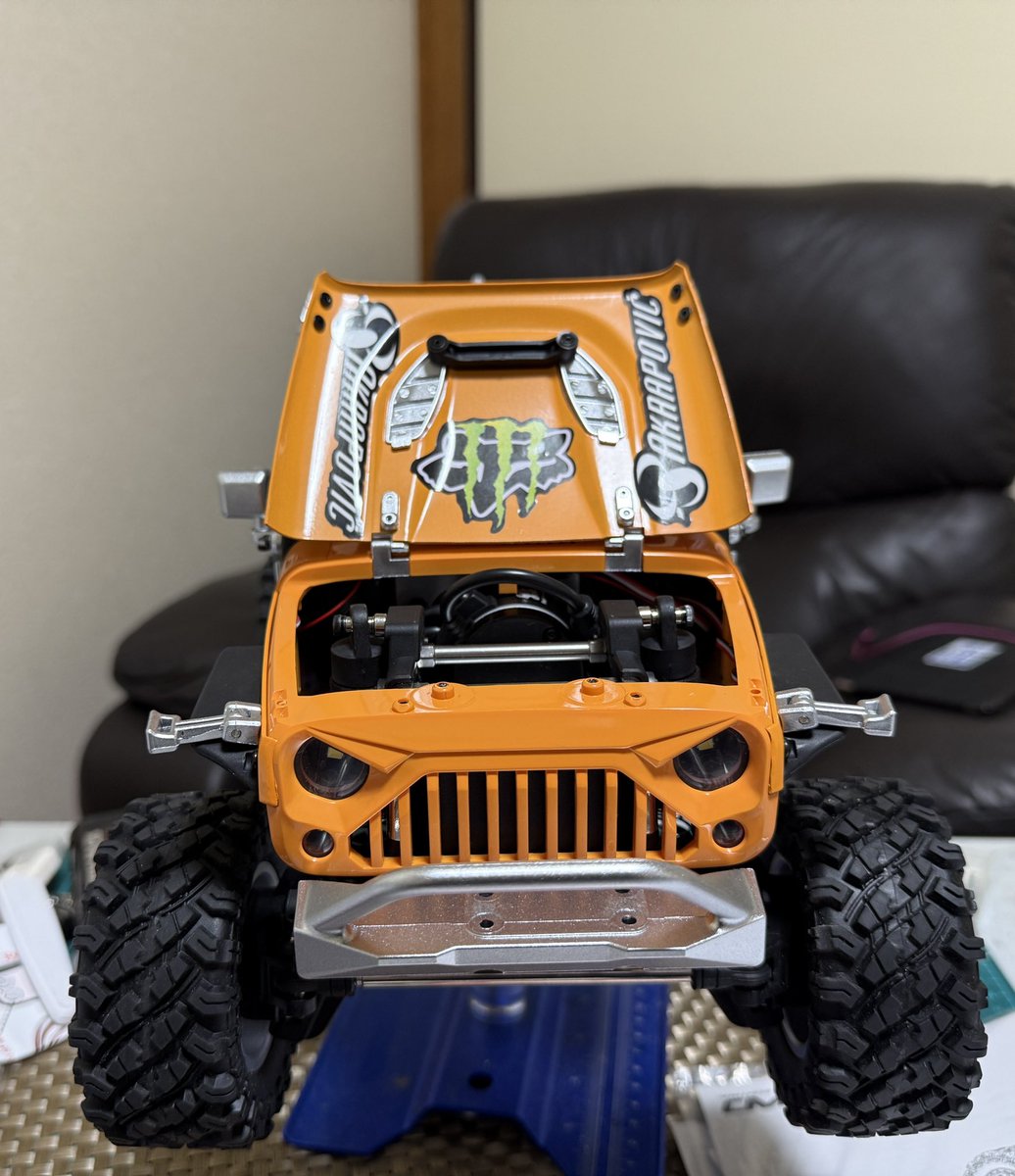 fuku_jiji's tweet image. HYPER GO H12Y+の受信機を交換してフタバプロポに変更しました。
これで国内で走らせれます。
朝からデカールを貼ったり受信機を交換したりでやっと終わりました😌
#hypergo
#ラジコン
#クローラー