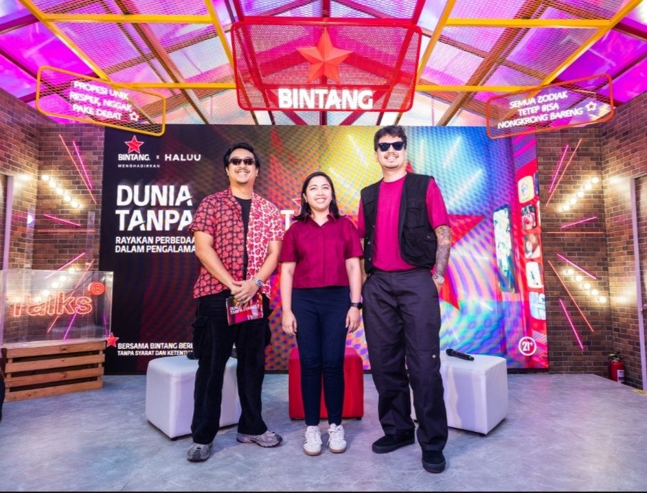 Yoooo buat kalian yang pengen healing juga mo ngedengerin Sal Priadi &amp; BKR Brothers live. Suasana juga tempat yg kece Bar nya, ruangan yg gak bosenin, tinggal catat aza ya di M Bloc Space, Jakarta 8-16 Februari 2025. (21+) Gercep ya🙂