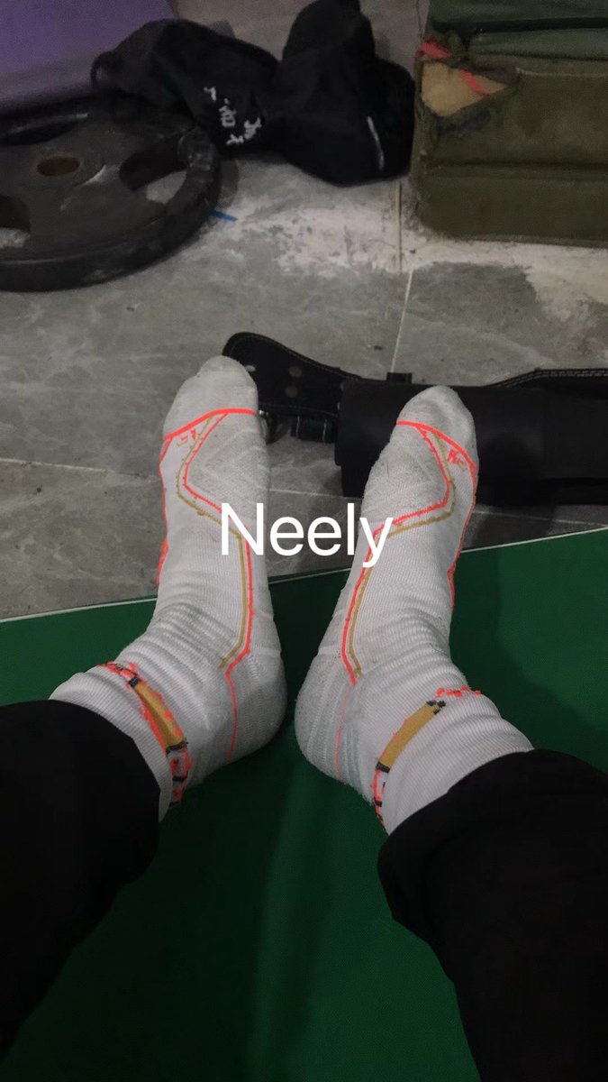 boy_neely's tweet photo. 出高三直男体育生球袜，训练袜，价格不贵，线下认识的一个体育生，味道非常不错 https://t.co/SbTnJzjSo1