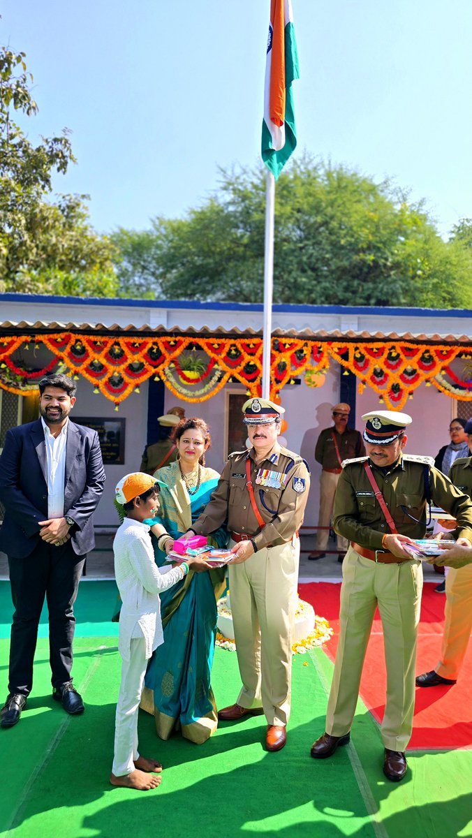 varunkapoor170's tweet image. Prize distribution hello everyone the energetic and enthusiastic kids of the school for underprivileged children we run on our Campus!
@ Sanjeevni School RAPTC Campus Indore MP
#MyEvents
#MyRAPTC
#MyDuty
#SanjeevniSchool
#ChildPower
#RepublicDay2025
#KhakiPower
#varunkapoorips