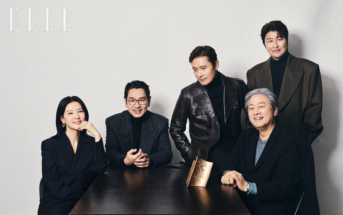#ELLEstar #박찬욱 #이영애 #송강호 #이병헌 #김태우 영화 '공동경비구역 JSA' 5인방이 한자리에 모인 이유 🔗https://bit.ly/4gB5GedTranslate post