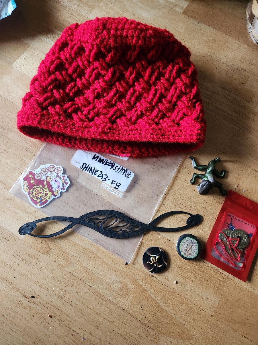 Rashell253's tweet image. No glass yet, but found some beautiful rogues over the past couple of days! Thank you everyone 💓
#monkeyshines2025