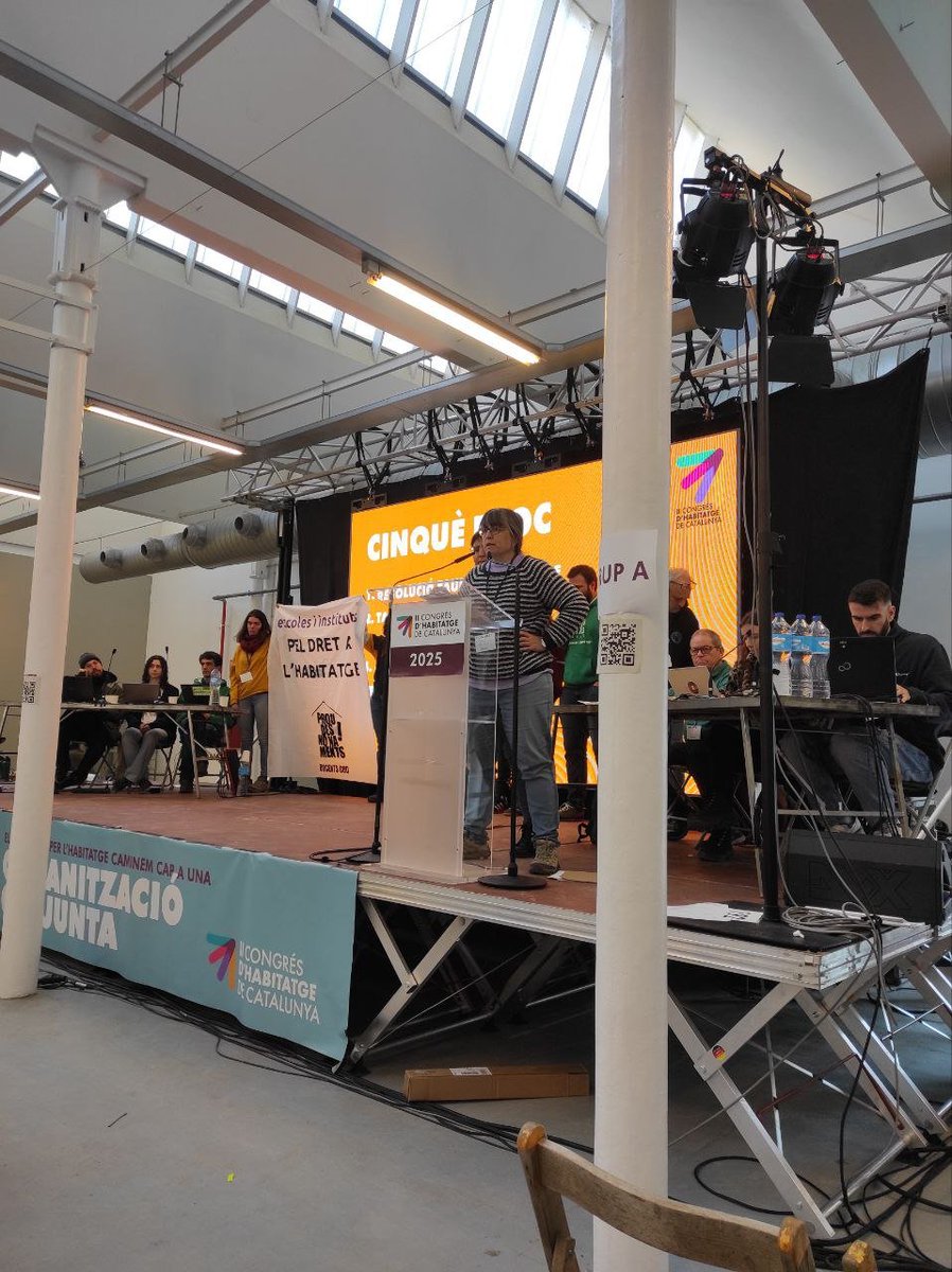 SHabitatgeReus's tweet photo. 💪🏾Aquest cap de setmana, el @congreshabcat ha aprovat crear la Confederació Sindical d'Habitatge de Catalunya!
🏘S'ha conclòs un procés de debats que va començar fa més de dos anys i en què el #SHReus hem participat des de l'inici i en la culminació a Granollers.
#ForçaSindicat! https://t.co/3uwlnAvvYr