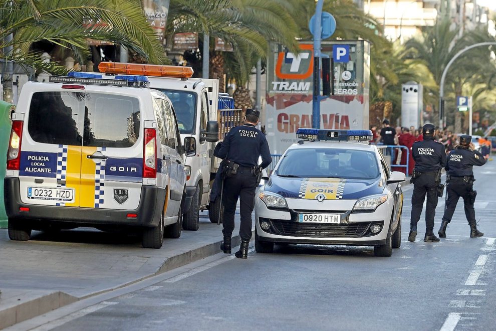 ESPcrave's tweet photo. 🚨 Varios heridos graves en una Tagliatella de Alicante por intentar pillar mesa por San Valentín:

“Un desastre, ni pizza ni tarta de galleta Lotus ni el reconfortante sentimiento de cumplir con las expectativas de una relación monógama proyectada a una hipoteca de 30 años.” https://t.co/ygtdWtgxS4