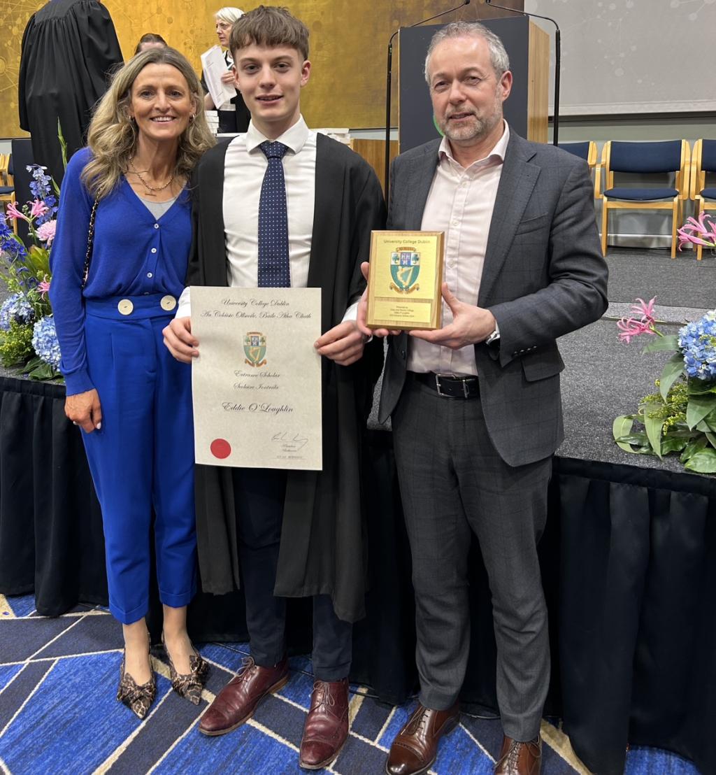 Congratulations to former student Eddie O'Loughlin who received a UCD Entrance Scholar Award yesterday in the O' Reilly Hall at UCD.