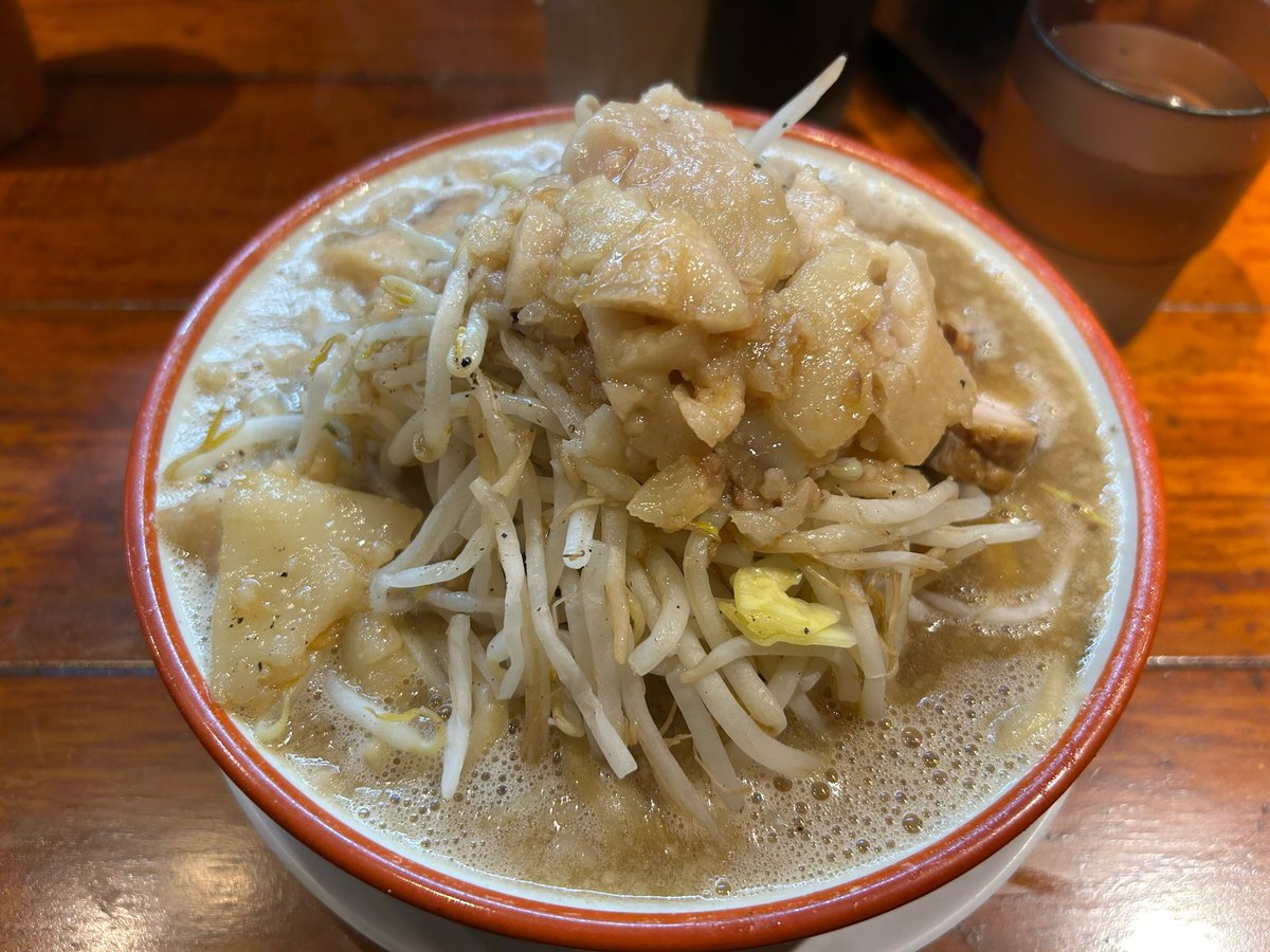 これは昨日食べた新橋のバリ男