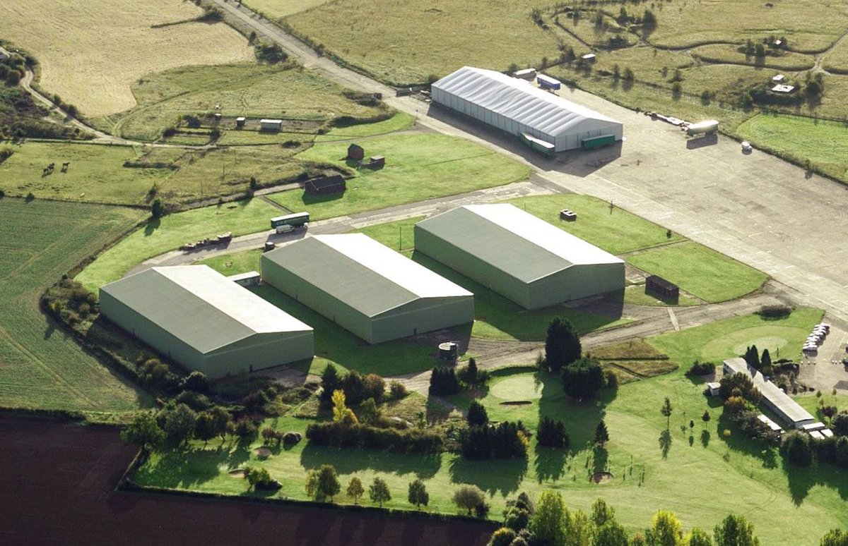 Looking for MOD Hangar storage space and/or outside storage space in LE15? It's ideal for hazardous ops or  building/construction materials, vehicles storage.
01780 722378
enquiries@csellis.co.uk
csellis.co.uk
#warehousespace #storagespace