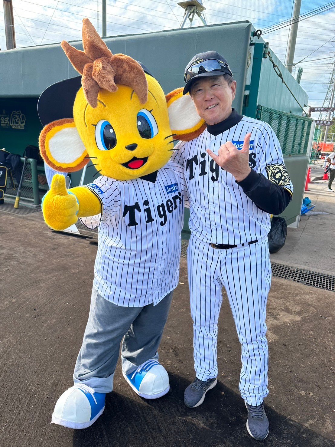 エポックワン RC【佐藤輝明】自身初の甲子園バックスクリーン弾（21.4.15） エポックワン RC【佐藤輝明】自身初の甲子園バックスクリーン弾