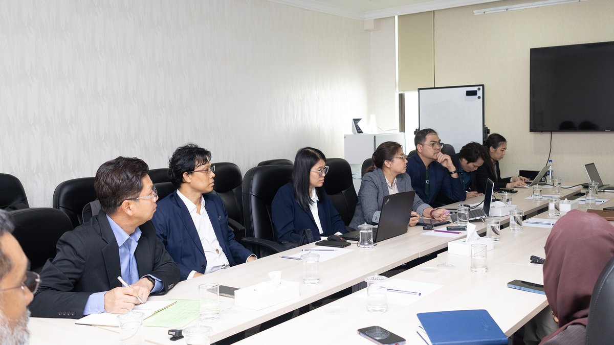 DMADD (@dmaddmv) on Twitter photo Fruitful and interactive requirement gathering session for the redesign of the #Maldives #CRVSID system with <a href="/dnrmaldives/">Department of National Registration</a>, <a href="/statsmaldives/">Statistics Maldives</a> and <a href="/MoHmv/">Ministry of Health</a> with Control Data (Thailand) CDG Limited. #DigitalMaldives #ID4D Fruitful and interactive requirement gathering session for the redesign of the #Maldives #CRVSID system with <a href="/dnrmaldives/">Department of National Registration</a>, <a href="/statsmaldives/">Statistics Maldives</a> and <a href="/MoHmv/">Ministry of Health</a> with Control Data (Thailand) CDG Limited. #DigitalMaldives #ID4D