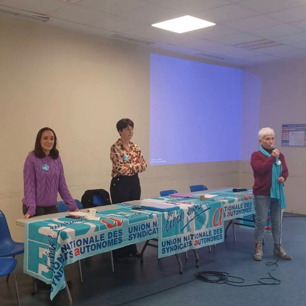 FedUNSATer's tweet photo. Rencontre #ATSEM d'Antibes et Josette Blain @FedUNSATer experte #CSFPT, #AssembléeNationale et #DGCL.
Constats et pistes débattus pour une meilleure #reconnaissance de ce métier.
#UNSA a été reçue par le député @EricPAUGET1 pour mettre en œuvre des actions à court et moyen terme. https://t.co/Hl75OO2R6e