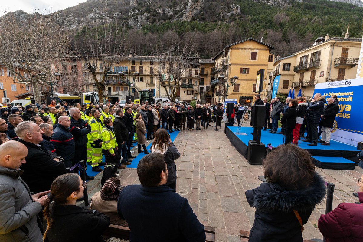 100% des infrastructures routières de la vallée de la Roya reconstruites !

Il y a 4 ans, la tempête Alex frappait notre arrière-pays, laissant derrière elle un bilan tragique. Dès les premières heures, le Département des Alpes-Maritimes a déployé tous ses moyens pour rétablir