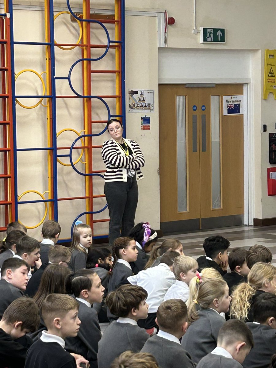 Stephen Fox (@srfox1970) on Twitter photo Great to welcome PC Kalirai and PC Geary from <a href="/bedspolice/">Bedfordshire Police</a> to talk to the pupils <a href="/ArdleyHill/">Ardley Hill Academy</a> for #SaferInternetDay2025 #SaferInternetDay thank-you for helping our pupils to safe safe online <a href="/unleashing_me/">Unleashing Me</a> <a href="/AJRAllModCons/">Adrian Rogers</a> <a href="/LorraineHughe20/">Lorraine Hughes FCCT</a> Great to welcome PC Kalirai and PC Geary from <a href="/bedspolice/">Bedfordshire Police</a> to talk to the pupils <a href="/ArdleyHill/">Ardley Hill Academy</a> for #SaferInternetDay2025 #SaferInternetDay thank-you for helping our pupils to safe safe online <a href="/unleashing_me/">Unleashing Me</a> <a href="/AJRAllModCons/">Adrian Rogers</a> <a href="/LorraineHughe20/">Lorraine Hughes FCCT</a>
