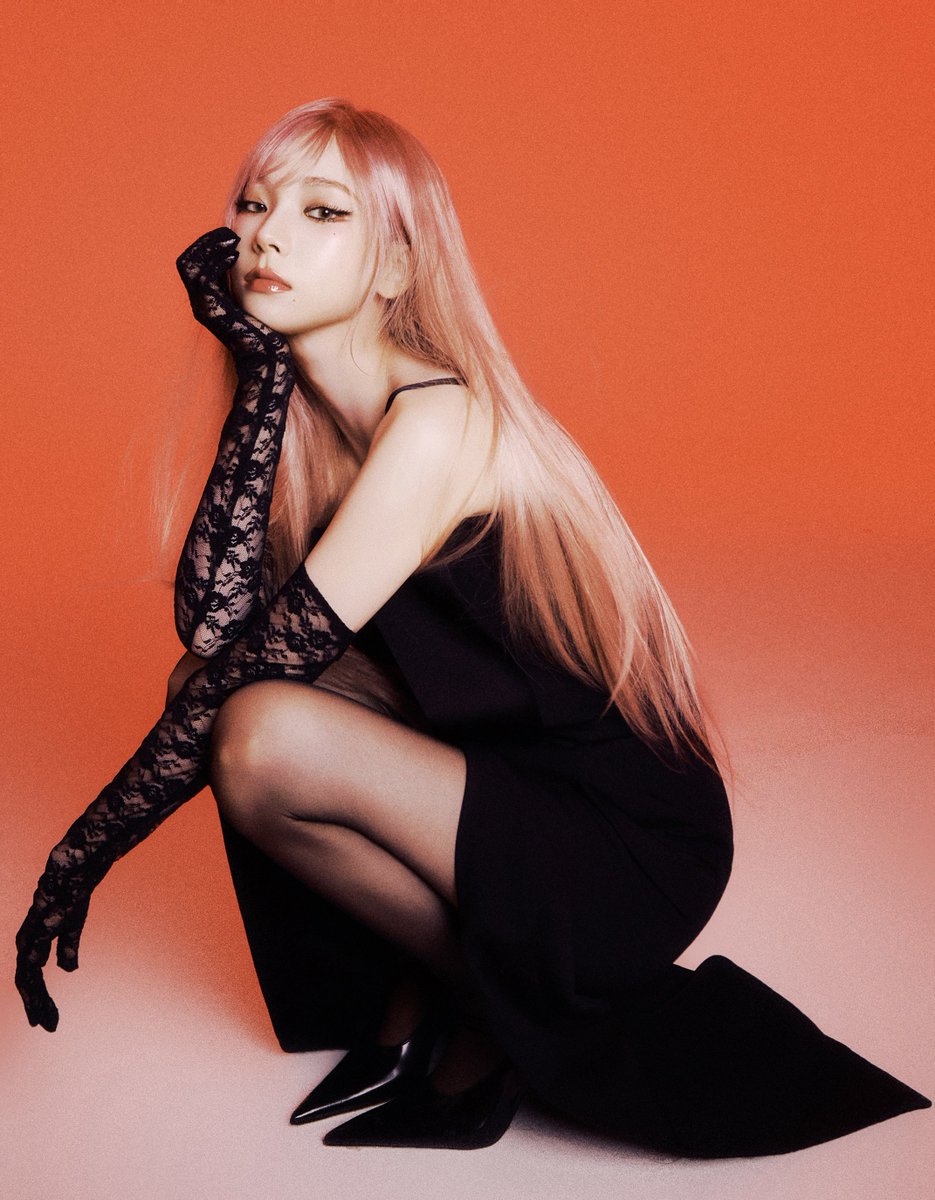ujiminphoria's tweet photo. KARINA WHAT THE FUCK https://t.co/5PKkux7QRx