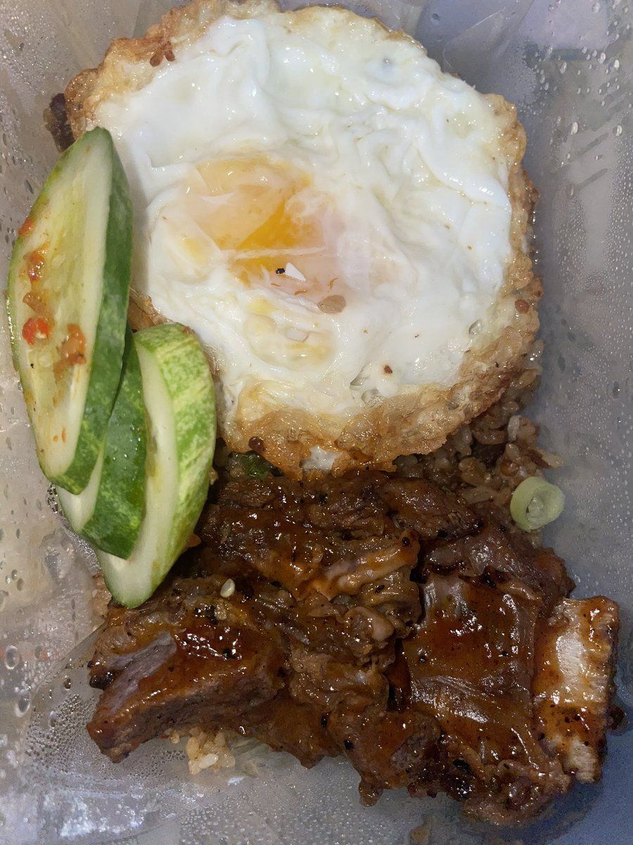 dennisfbrn's tweet photo. nasgor kalcer https://t.co/960w6E456p