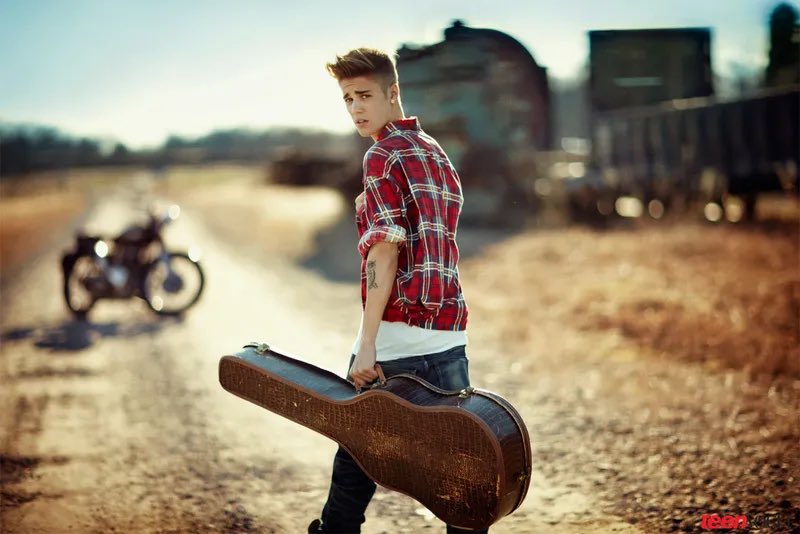 JDBieberDumps's tweet photo. Justin Bieber for Teen Vogue (May 2013) https://t.co/FvAbrGS0MO