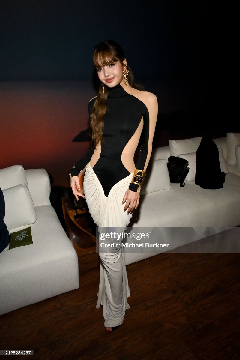 honorslisa's tweet photo. TWL PREMIERE                TWL AFTER PARTY https://t.co/tfA49MX7z1