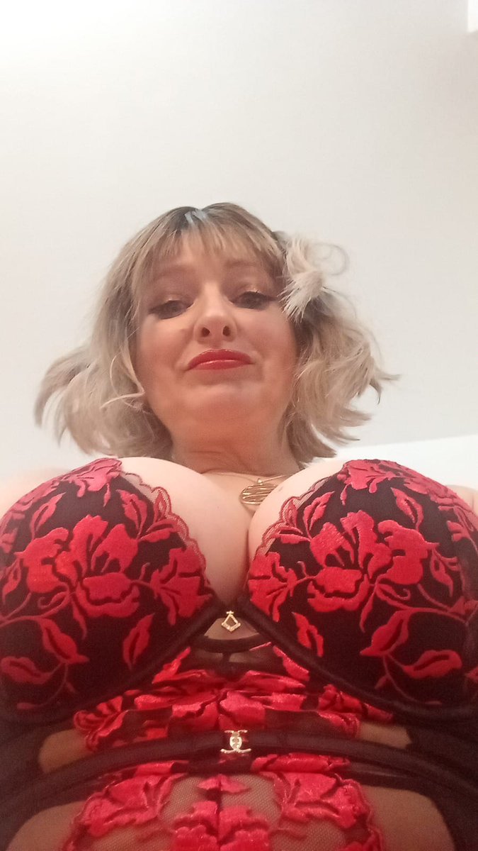 lovejemima2's tweet photo. Morning deviants! I'm on Adultwork cam from 7 (ISH) this morning today. Come have some fun! https://t.co/PlvlSrFkqv