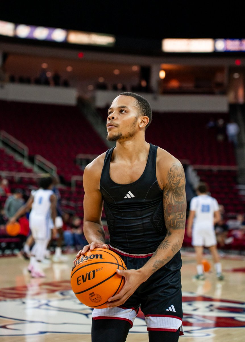 Sidelines - FresnoState (@ssn_fresnostate) on Twitter photo Jasir Tremble Tonight: 
21 Minutes 
19 Points 
(6-10)  FG 
(5-8)   3pt Jasir Tremble Tonight: 
21 Minutes 
19 Points 
(6-10)  FG 
(5-8)   3pt