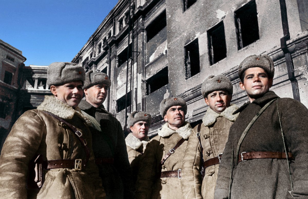 Group of officers and soldiers of the 7th Guards Motorized Rifle Division who captured Field Marshal Paulus with his staff, 1943