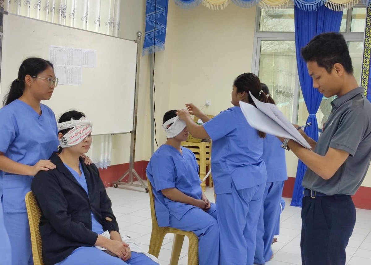 MyanmarRedCross's tweet photo. Empowering health leaders! 🚑✨ The #Mon State Public Health Department's 4th #HealthOfficers' Training Course, led by #RedCross trainers from Jan 30 to Feb 5, equipped 78 participants with essential skills to serve their communities. https://t.co/1UMK7p6zJB