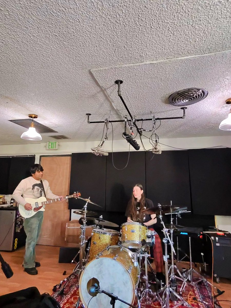 Left: Me / Right: Them ❤️‍🔥