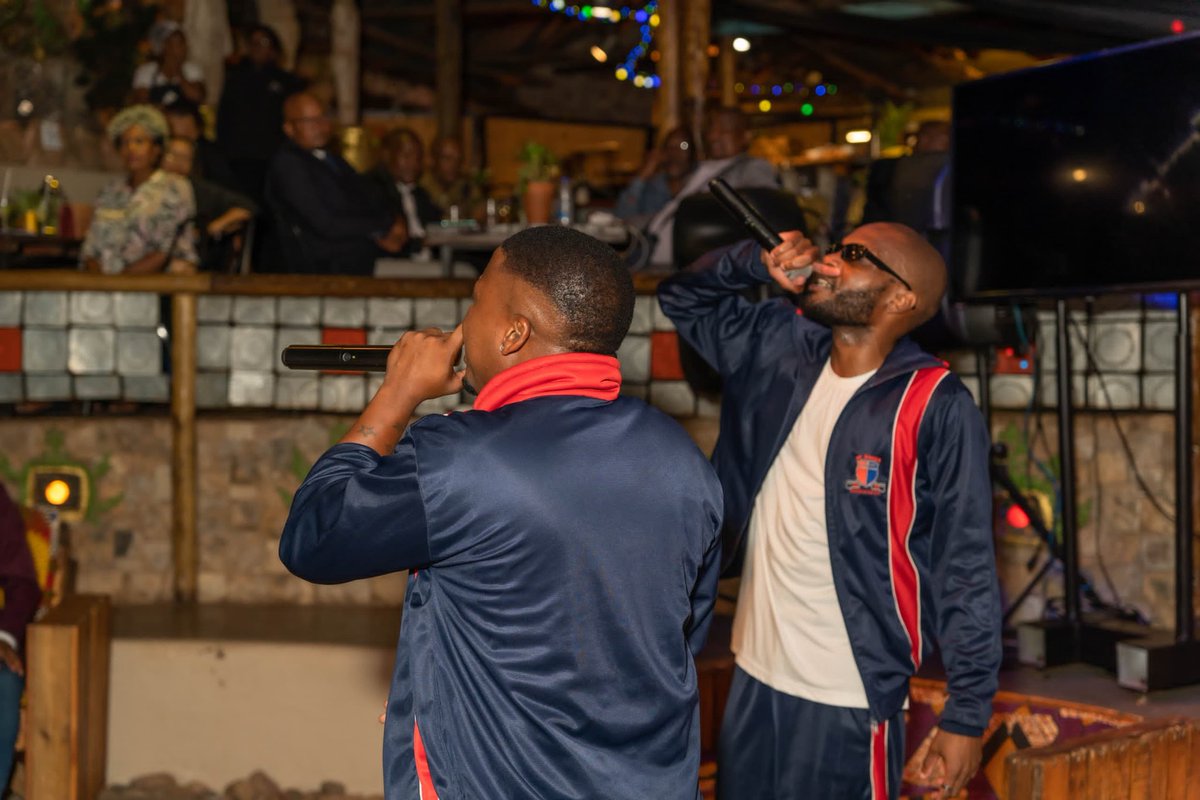 VirussAfrica's tweet photo. "Lapho kusha Sibebe, keep a mountain in the fridge// Dvonsa i-ONE lapho Mshin'//" - #Eswatini
https://t.co/UVb9b31nDS. https://t.co/bhjyEQ5dHf