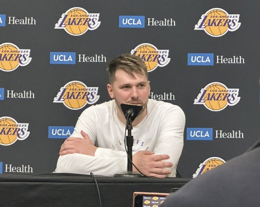 Luka on Mavs fan reactions to the trade:

“I saw the fans, obviously I really appreciate it. I was there almost 7 years and it was amazing to experience those fans and their love for me. I will always appreciate that.” 💙