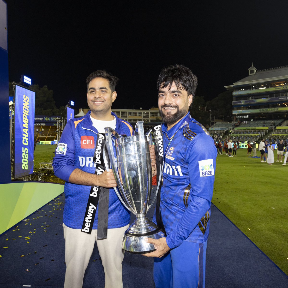 iamtolo_'s tweet photo. Rashid Khan leaded MI Cap town in SA20, and won the title. 
Mohammad Nabi was part of the winning in BPL
FazalHaq Farooqi grabbed best bowler BELT in ILT20 
Gulbadin Naib was part of Champions in ILT20
پرېږده چې رقیبان هیوادونه یې په لیدو وسوځي https://t.co/e6wzA1s9kG